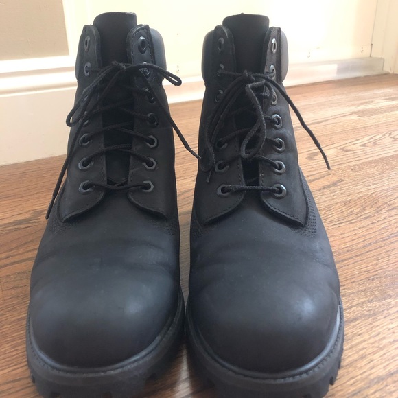 Timberlands, Basic Black Boot style. - Picture 2 of 6